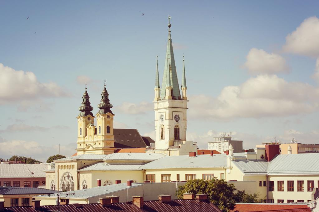 City Hotel Nitra With Free Parking ภายนอก รูปภาพ