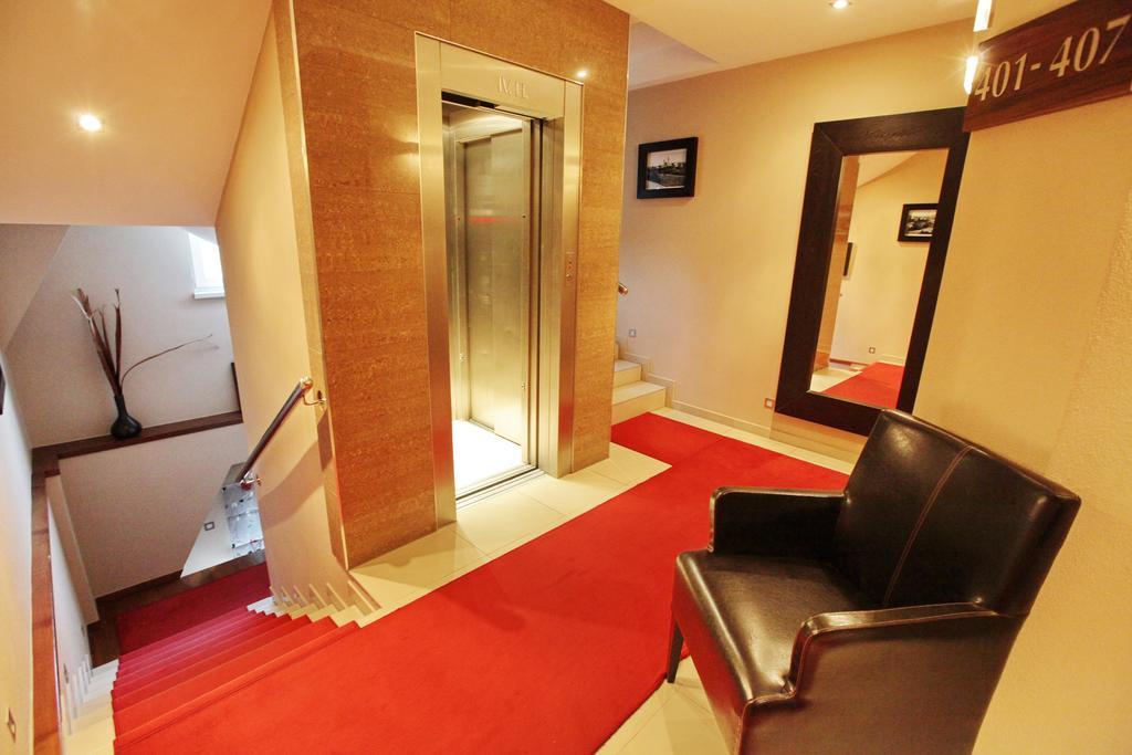 City Hotel Nitra With Free Parking ภายนอก รูปภาพ
