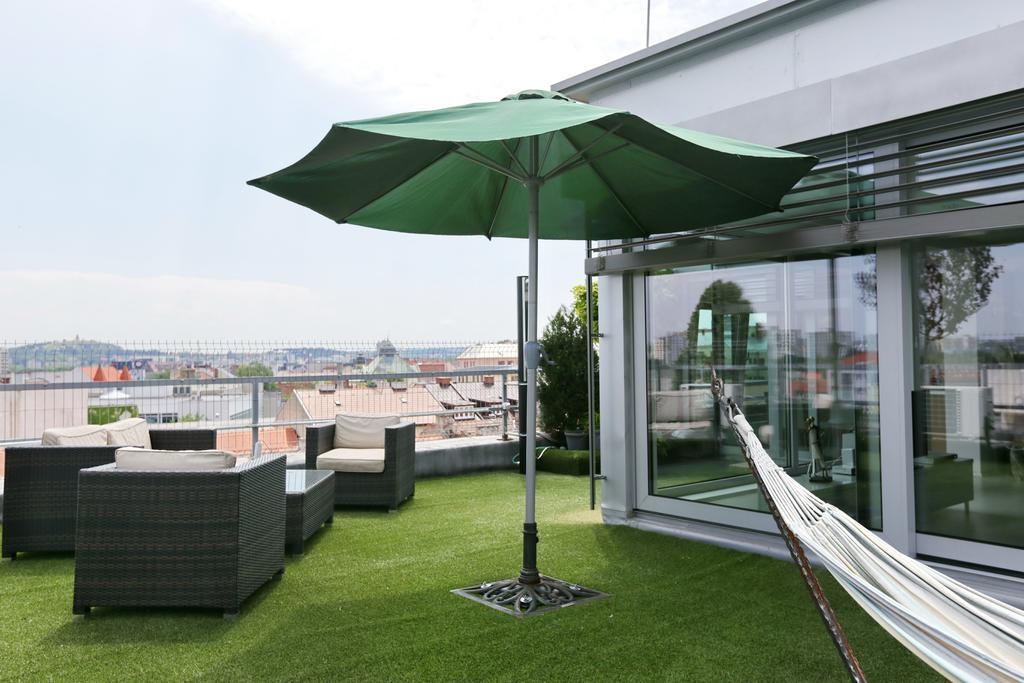 City Hotel Nitra With Free Parking ภายนอก รูปภาพ